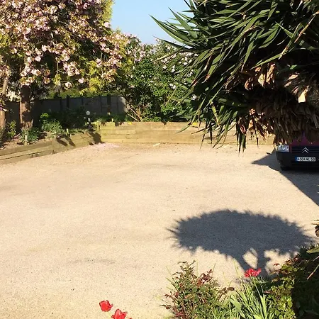 Du 6 Juin Hotel